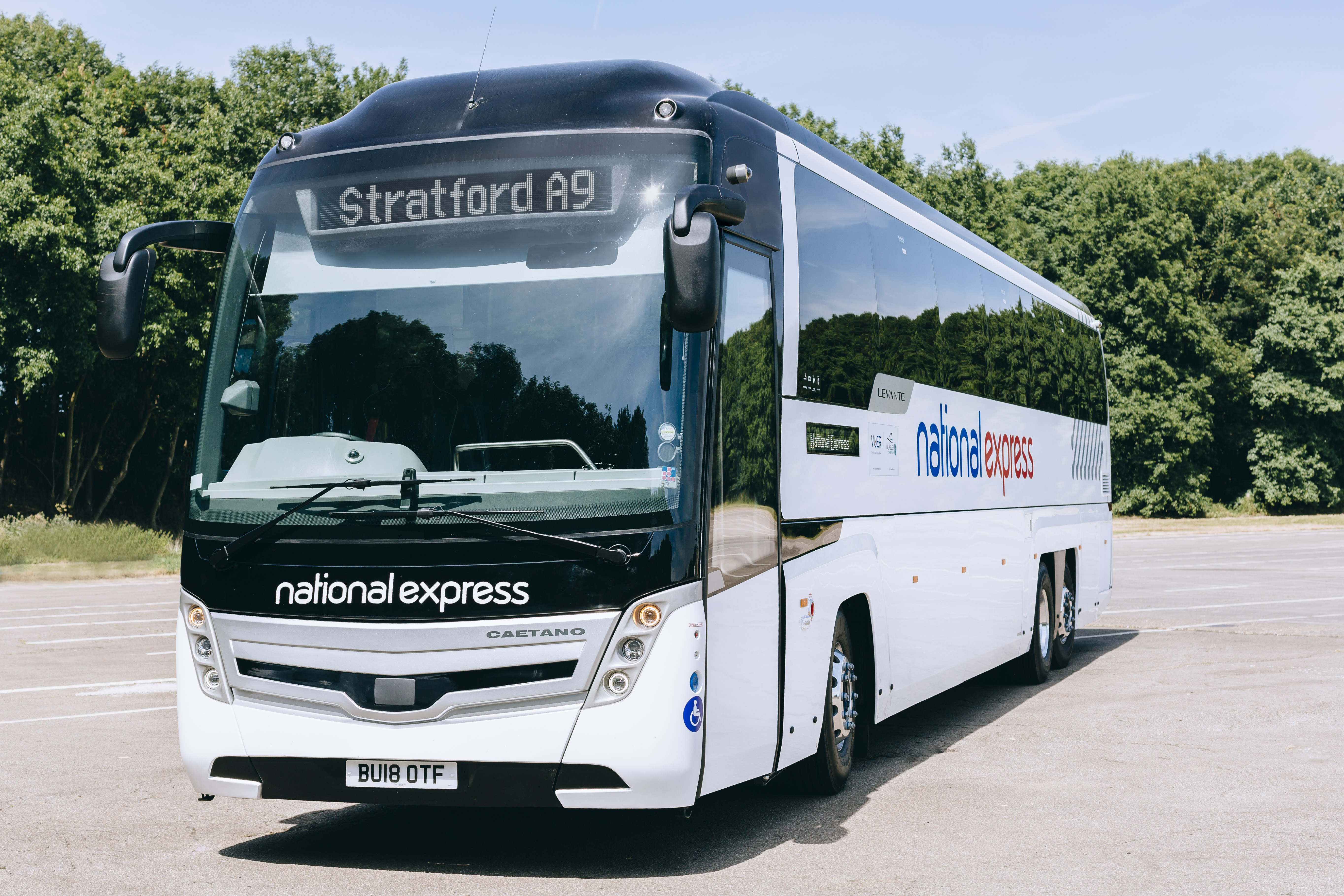National Express A9 Stansted-London coach